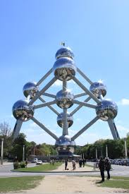 It was originally constructed for the 1958 brussels world's fair: Das Atomium Das Ungewohnlichste Gebaude Der Welt Waffelreisen