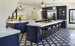 eat in kitchen with two islands