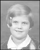 Pauline Mohr's Instagram, Twitter & Facebook