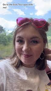 Sadie Schuster's Instagram, Twitter & Facebook