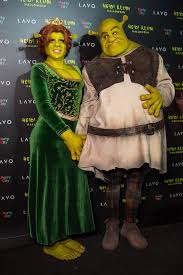 Exactly when did halloween get to be so high pressure? Heidi Klum S 2018 Halloween Costume Was Fiona From Shrek