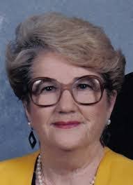 Susie Surrett's Instagram, Twitter & Facebook