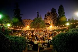 It also offers a favorable climate for outdoor events during most of the year. 7 Amazing Outdoor Wedding Venues In The Bay Area Joy