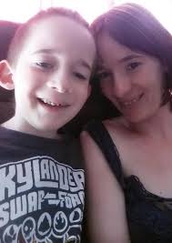 Pour sauver leur fils du cancer ils remuent ciel et terre