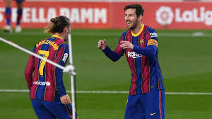 Barcelona and seville have 38 direct flights per week. Liga Le Barca L Emporte Face Au Betis Seville 5 2 Dembele Griezmann Et Messi Buteurs Eurosport