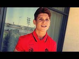 Kevin csoboth is a hungarian professional footballer who plays as a forward for portuguese side benfica b in liga portugal 2. Digi Sport Reggeli Start Csoboth Kevin Youtube