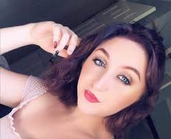 Kelly Vazquez's Instagram, Twitter & Facebook