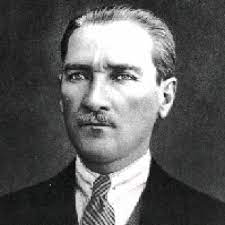 1907 yılında da ön yüzbaşılık görevine getirildi. Mustafa Kemal Ataturk Facts Death Quotes Biography