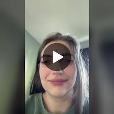 Emily Eakins's Instagram, Twitter & Facebook