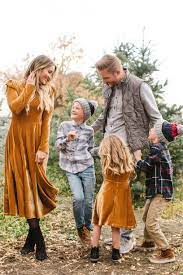Tree Farm Family Photos Matching Dresses By Ivycityco Com Fall Family Outfits Fall Family Picture Outfits Family Photoshoot Outfits