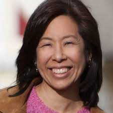 Wow, what an enthusiastic class of budding entrepreneurs I met this week in  Dr. Qimei Chen's new ventures class at University of Hawai'i