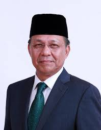 Kerajaan negeri johor beriltizam mengurangkan karenah birokrasi bagi meningkatkan tahap keberkesanan dalam perkhidmatan, penyampaian dan kepuasan rakyat. Portal Rasmi Dewan Negeri Johor