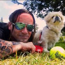 Key Ratz, ran across this photo of Keith Newman and me in Hilo, HI in 2005.  This was the last time I saw him... R.I.P. my friend. Just thought I'd  share. |