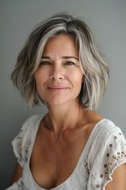 These 40 Hairstyles Will Make You Look 10 Years Younger