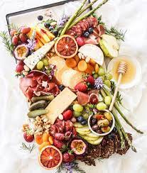 These graze board ideas will help you construct your very epic board! Summer Grazing Board Traditional Christmas Food Christmas Food Dessert Platter