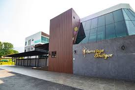 Bagi kami, apa yang penting sebelum memulakan perjalanan adalah untuk merancang perjalanan anda agar ianya menjadi lebih terancang. The Best 4 Star Hotels In Taiping Of 2021 With Prices Tripadvisor