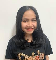 Hair cut layer kak Nurul😍 rambut keliatan lebih fresh dan styles by  @farachusalon #farachusalon #farachumakeup #farachuhaircutandmakeupsalon  #haircut #potongrambutcewek #potongrambutpria #potongrambutsurabaya  #potongrambutsidoarjo #potongrambutcowok ...