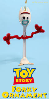 Celebrate Toy Story 4 By Making This Easy Forky Ornament For Your Christmas Tree Get All Of The Diy Details A Toy Story Crafts Toy Story Decorations Toy Story