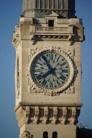 The social distance requirement in gare de lyon is 1 metre. Gare De Lyon Paris 12 1902 Structurae