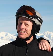 Elinor Hess's Instagram, Twitter & Facebook