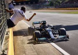 A koronavírus szezonban a középmezőny erősödni látszik, mind a racing point, renault, mclaren nagy meccseket játszik szinte minden futamon. Mdlorx6qb Uomm