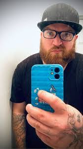 Cameron Levesque's Instagram, Twitter & Facebook