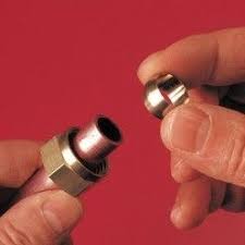 Raccorder Des Tubes En Cuivre Sans Soudure Avec Les Raccords Rapides Plomberie Sans Soudure Plomberie Soudure