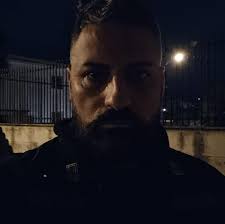 Per anni i due tiktoker Very e Sasy hanno vissuto alle spalle della società  occupando abusivamente una casa popolare che oggi è stata liberata. Loro si  sono resi irreperibili e si sentono