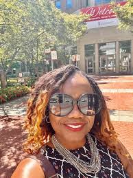 Sheri Kline's Instagram, Twitter & Facebook