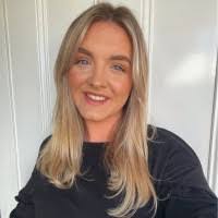 Shona Ritchie's Instagram, Twitter & Facebook