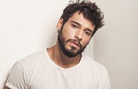 Relembre 5 trabalhos de Bruno Fagundes