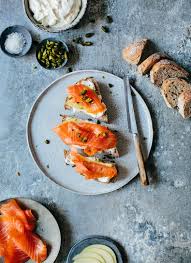 The difficulty when baking eggs is to get the whites cooked evenly yet have the yolk still be runny. Salmon Sandwich With A Twist Rezepte Picknick Fingerfood Fingerfood Rezepte