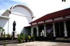 Gudeg yusu gudeg yu siti cerpen terbaru sam edy yuswanto cobain makanan khas yogya yang namanya gudeg. Gereja Santo Yusuf Bintaran Yogya Gudegnet