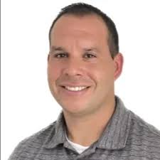 Sergio Salinas, Real Estate Agent