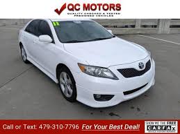2011 toyota camry se 4dr sedan 6a sedan super white for sale in fayetteville ar classiccarsbay com classiccarsbay