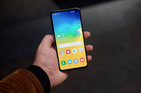 How to unlock the home screen layout. Galaxy S10e Learn To Enable The Lock Home Screen Layout Android Flagship