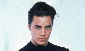 Levi's launderette model and singer Nick Kamen dies aged 59