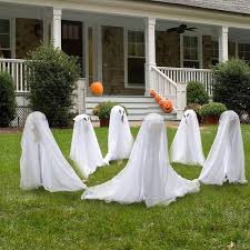 Halloween dekoration für haus und (fried)hof. Tolle Garten Halloween Deko Ideen Haus Dekoration Halloween Deko Ideen Halloween Selber Machen Halloween Deko