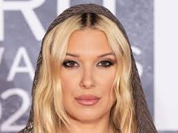 Meg Ryan's Choppy Bob Is a Perfect '90s Throwback