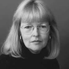 Sharyn Thompson's Instagram, Twitter & Facebook