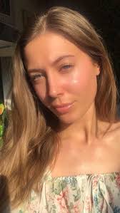 𝐒𝐡𝐞 𝐔𝐬𝐞𝐝 𝐓𝐨 𝐁𝐞 𝐌𝐢𝐧𝐞