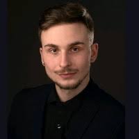 20+ Profile mit dem Suchbegriff „Bigger“