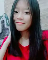 Uploads from Ella Chai