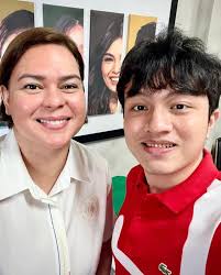 Mag kaiba naman talaga si Mayor Vico at Kiko Barzaga... Si Mayor Vico ang  tumapos sa 3 dekada ng political dynasty sa Pasig... Si Kiko, tagapagmana  ng 3 dekada ng political dynasty