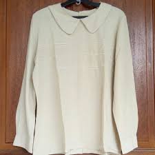 Istilah baju dres, kemeja atau blus mungkin sudah tidak asing lagi didunia fashion, apalagi bagi kita yang sering berhubungan dengan baju, pakaian atau busana. Baju Blouse Wanita Mutiara Fesyen Wanita Pakaian Wanita Atasan Di Carousell