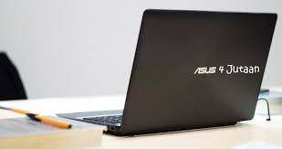 Selain soal spesifikasi yang mumpuni, beberapa pertimbangan yang juga harus dilakukan pada faktor desain, kelengkapan fitur, konektivitas hingga. Ulasan Lengkap 5 Laptop Asus 4 Jutaan Terbaik Dan Terlaris 2021