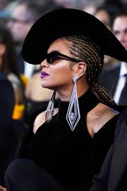 Speaking of basic haircuts for short hairstyles, contemporary ladies with wavy hair prefer short bobs and pixie haircuts. 48 Beyonce Hairstyles Through The Years