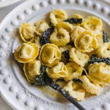 Cheese Tortellini In Garlic Butter Sauce Culinary Hill Recipe Tortellini Recipes Recipes Food