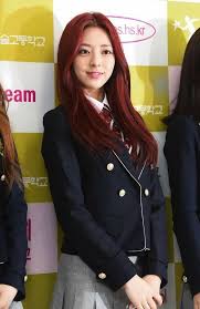 Pin By K Pop Idols On Itzy Yuna Itzy School Entrance Art School