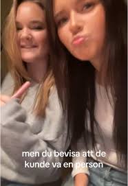 Theo Och Paulina Pussa